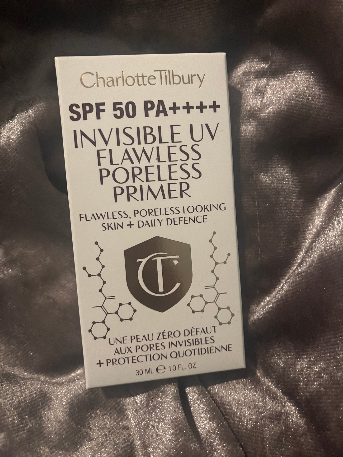 Copy of Charlotte Tilbury - Invisible UV Flawless Poreless Primer (TEST)